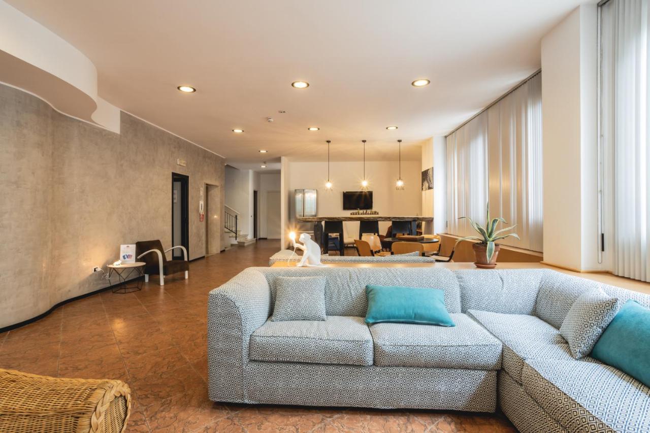 B&B Moresco カットーリカ エクステリア 写真