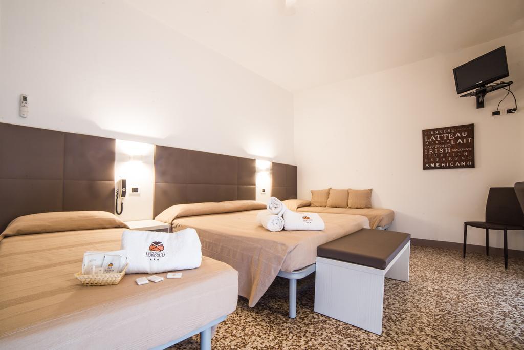 B&B Moresco カットーリカ エクステリア 写真