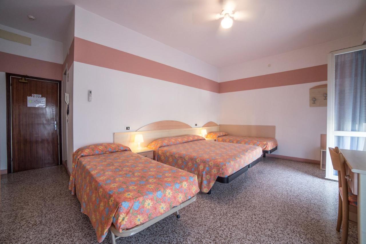 B&B Moresco カットーリカ エクステリア 写真